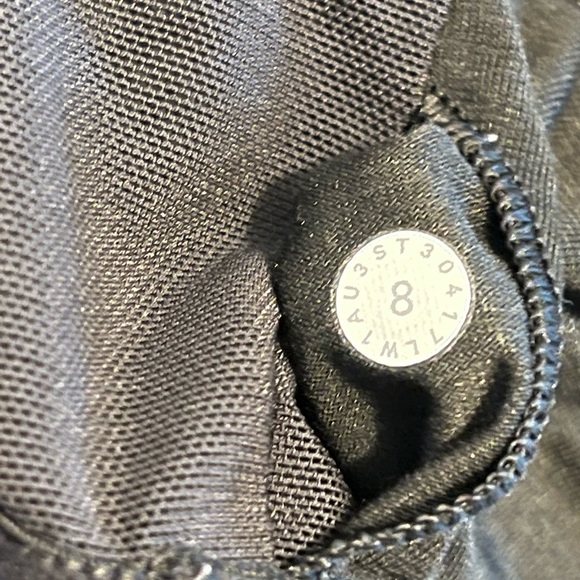 lululemon Tank - Picture 4 of 4